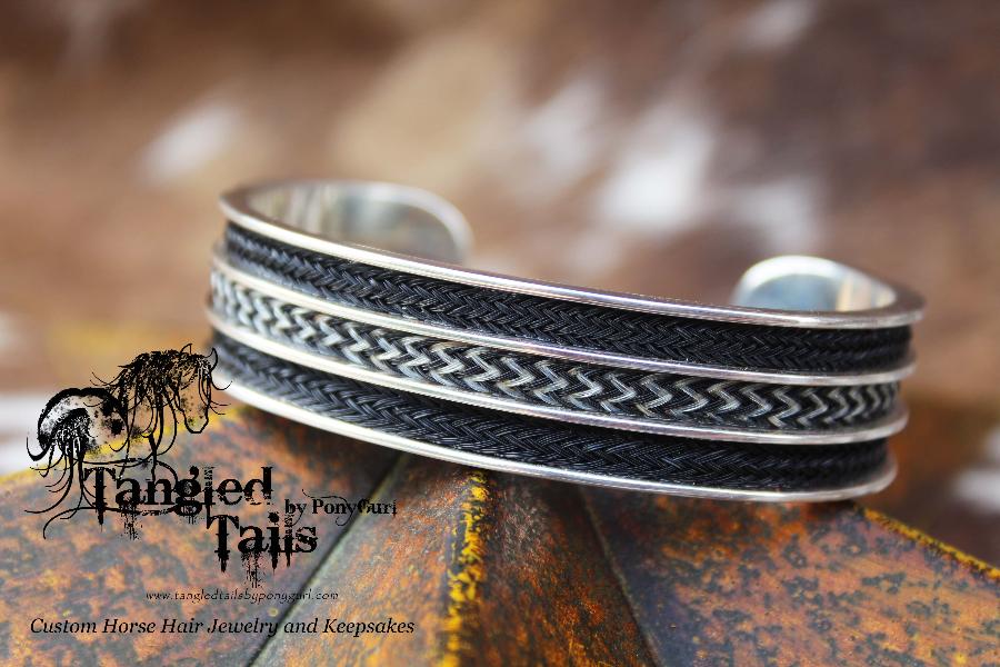 Custom horse clearance hair bracelet